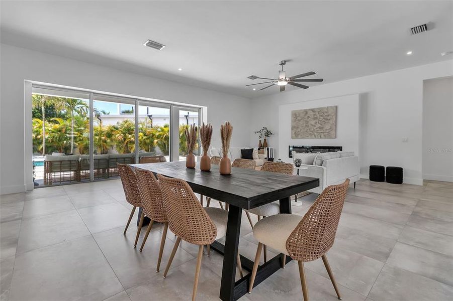 Furnished interior view inside a new home in , Sarasota (Image 38).