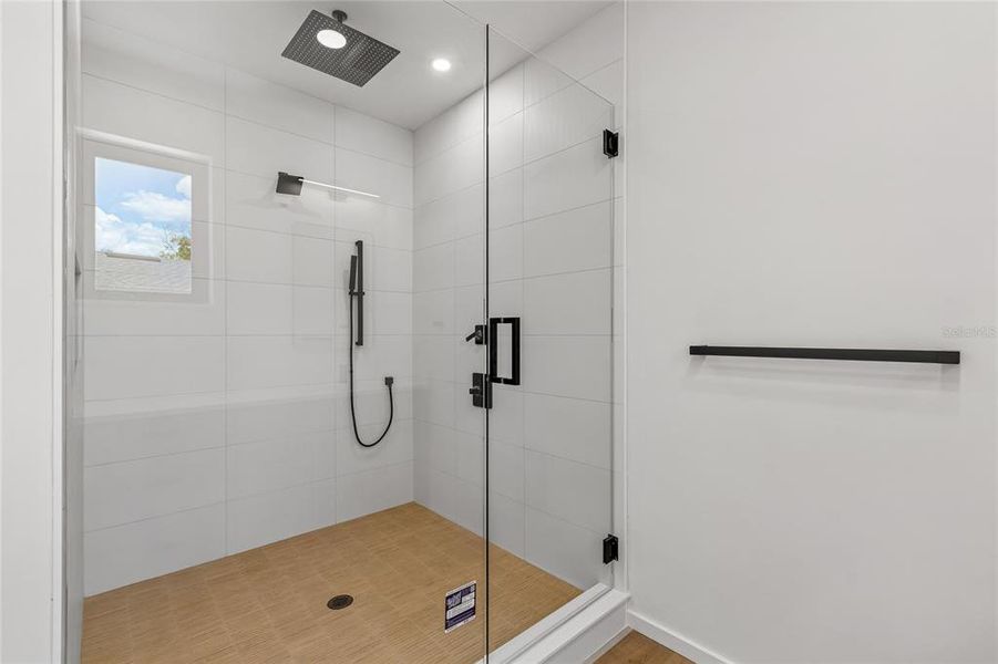 Image 75 of a home in .
