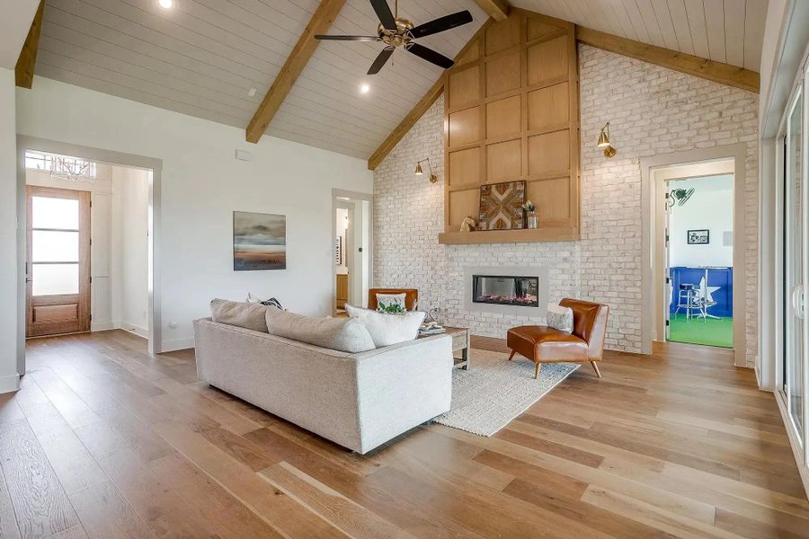 Representative furnished interior of a home built from the The Kellyn by Elmwood Custom Homes in Byrum Ranch, Maypearl (Image 14). Representative furnished interior of a home built from the The Kellyn by Elmwood Custom Homes in Byrum Ranch, Maypearl (Image 14).