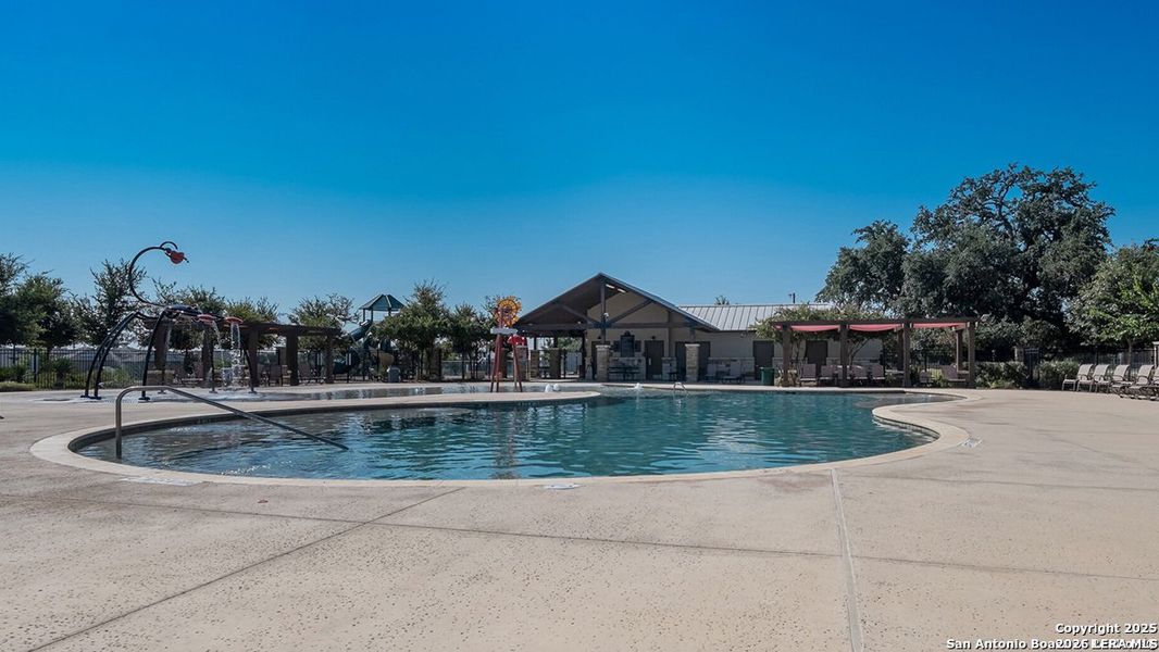 Community amenities in Redbird Ranch, San Antonio (Image 29).