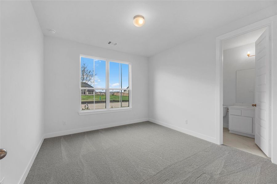 Spacious, unfurnished interior of a new home in Brookewater, Rosenberg (Image 17). Spacious, unfurnished interior of a new home in Brookewater, Rosenberg (Image 17).