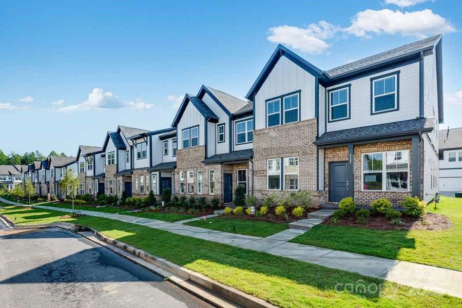 3127 Beacon Heights ~ Ready Now