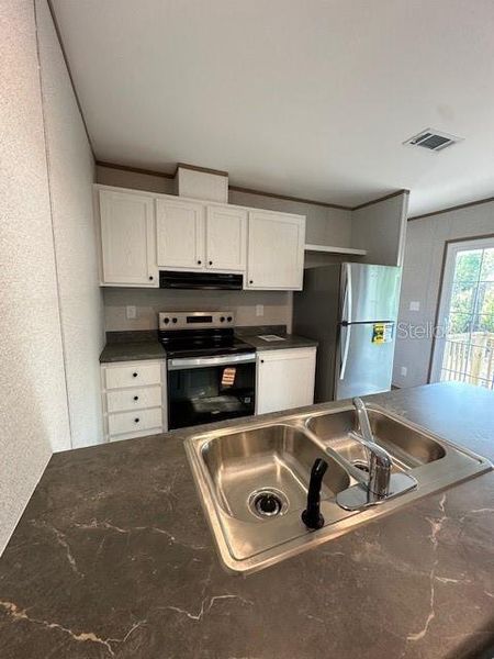 Image 33 of a home in . Image 33 of a home in .