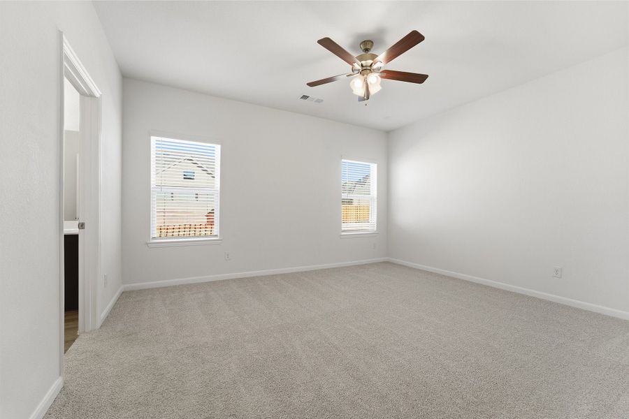 Spacious, unfurnished interior of a new home in La Terra, Celina (Image 21).