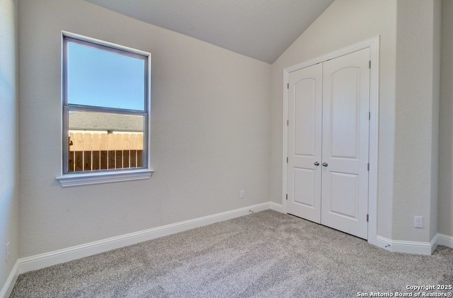 Spacious, unfurnished interior of a new home in Meyer Ranch – Premier, New Braunfels (Image 22).