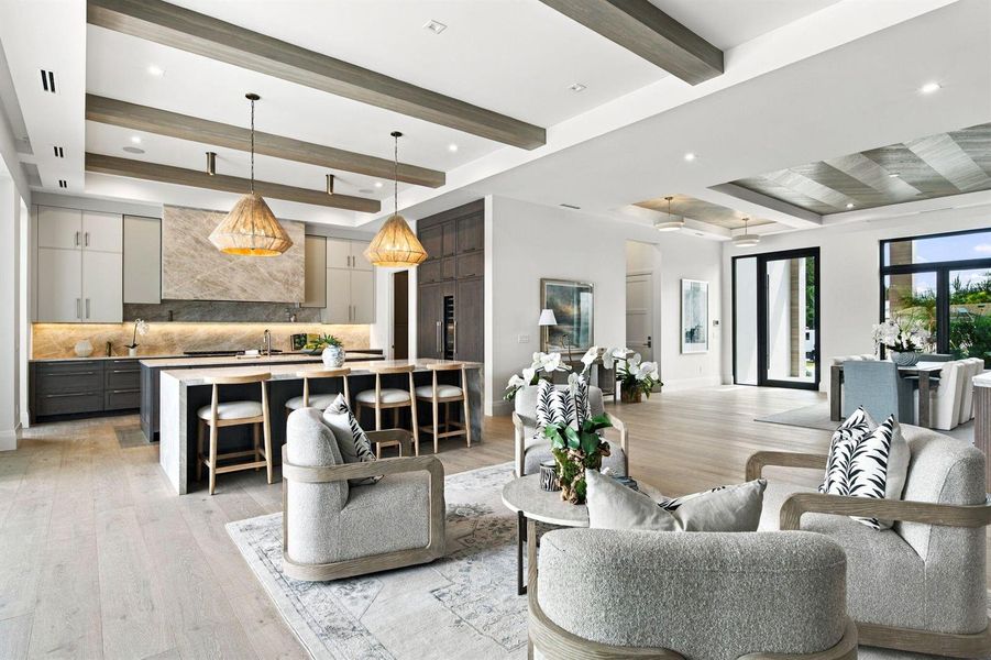 FAMILY ROOM SEATING AREA