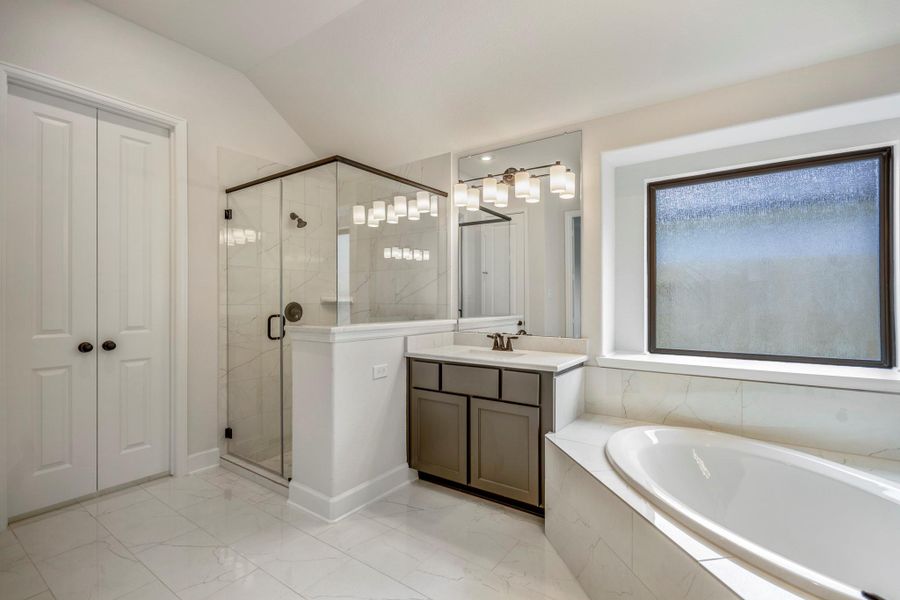 Furnished interior view inside a new home in ARTAVIA, Conroe (Image 12).