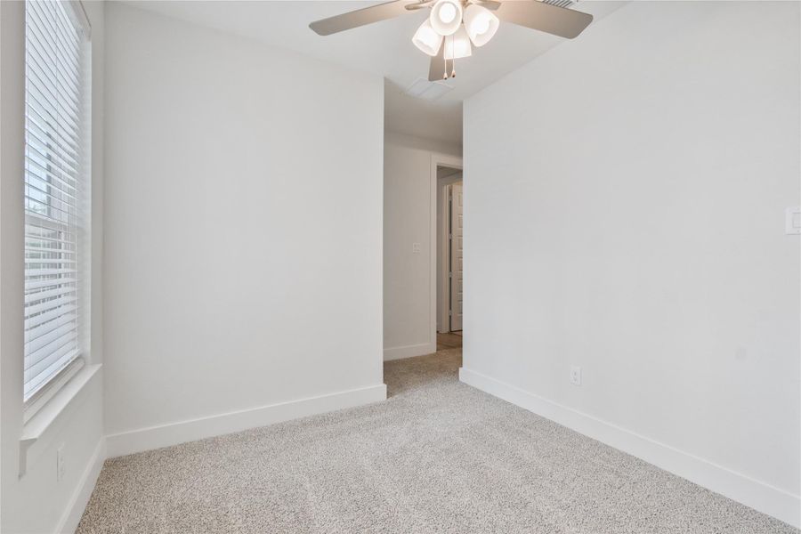 Spacious, unfurnished interior of a new home in Shady Acres, Houston (Image 29). Spacious, unfurnished interior of a new home in Shady Acres, Houston (Image 29).