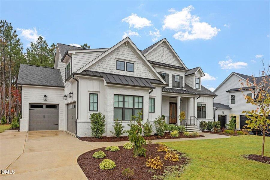 03-25 Chestnut Oak Drive [2627390]_02