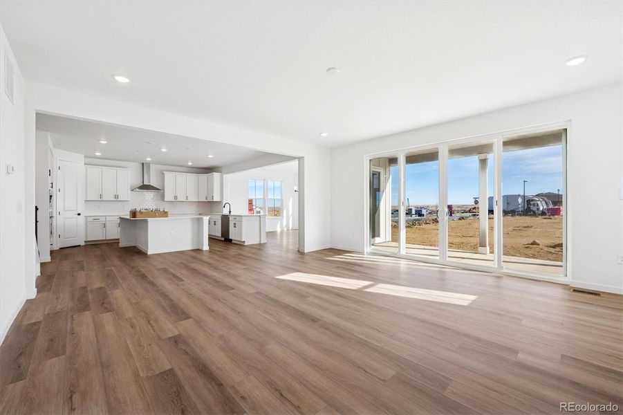 Spacious, unfurnished interior of a new home in Harvest Crossing, Aurora (Image 13). Spacious, unfurnished interior of a new home in Harvest Crossing, Aurora (Image 13).