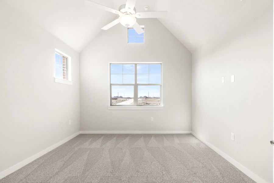 Spacious, unfurnished interior of a new home in Wildridge, Oak Point (Image 20).