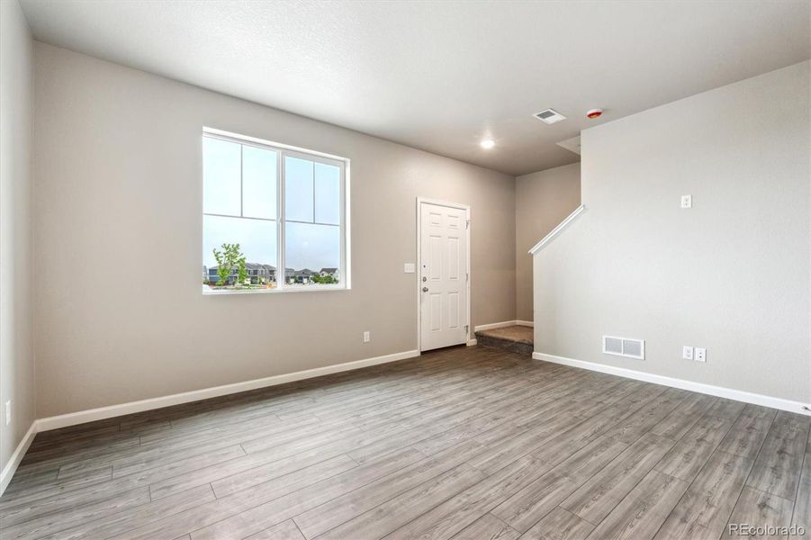 Spacious, unfurnished interior of a new home in Pintail Commons at Johnstown Village, Johnstown (Image 14).