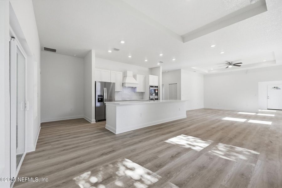 Spacious, unfurnished interior of a new home in , Middleburg (Image 28). Spacious, unfurnished interior of a new home in , Middleburg (Image 28).