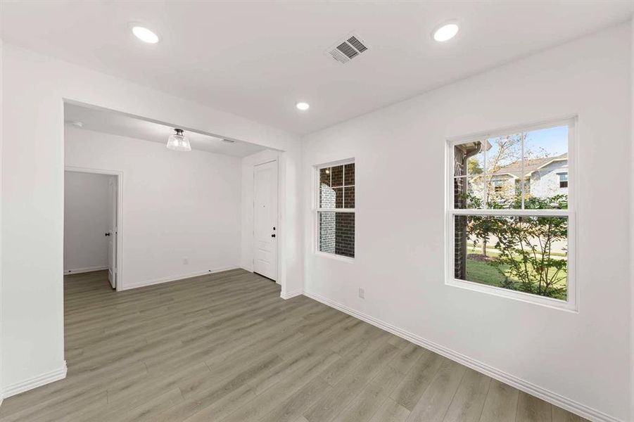 Spacious, unfurnished interior of a new home in Monticello Park, Princeton (Image 33).