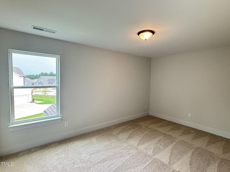 Secondary Bedroom on 2nd Floor Secondary Bedroom on 2nd Floor