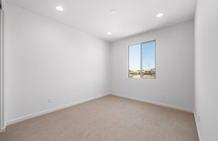 Spacious, unfurnished interior of a new home in Legado West, Queen Creek (Image 29).