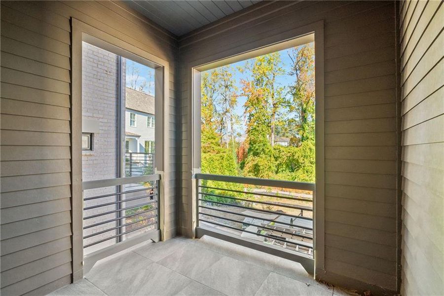 Exterior details and patio area of a home in , Alpharetta (Image 4).