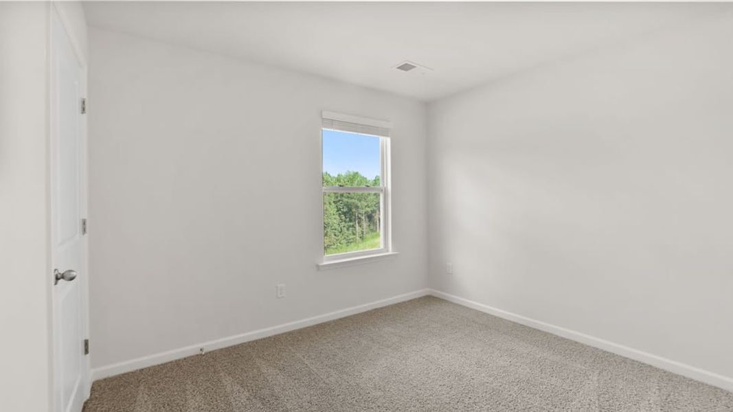 Spacious, unfurnished interior of a new home in Seneca Falls, Seneca (Image 28).