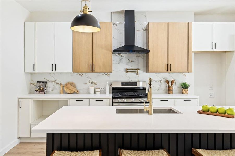 Furnished interior view inside a new home in , Mesquite (Image 8).