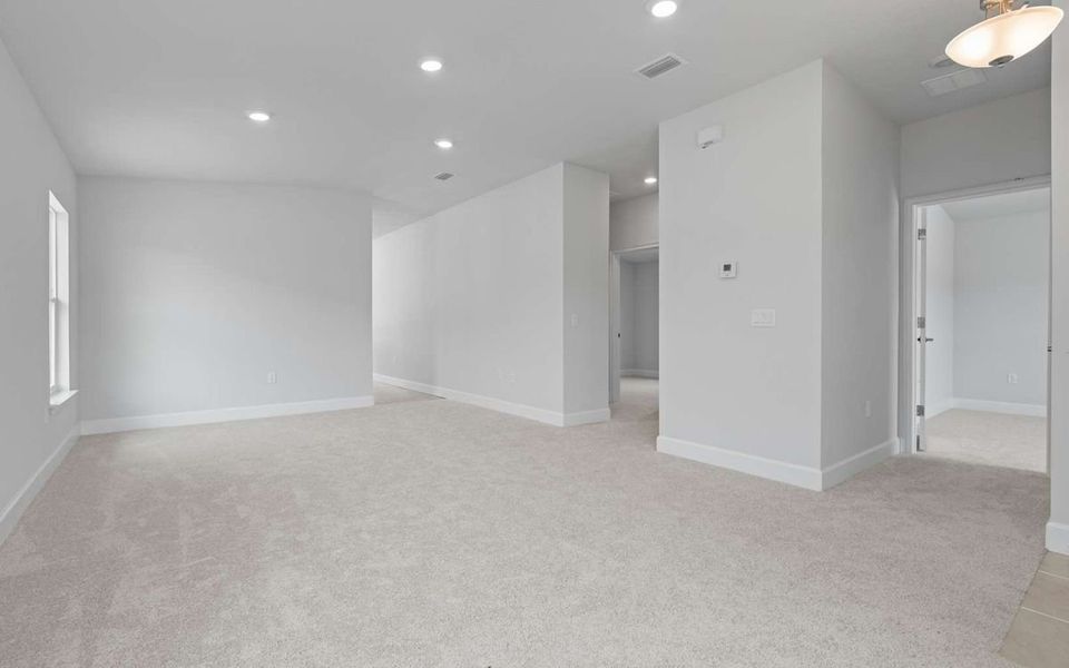 Representative unfurnished interior of a home built from the Plan 1539 by Adams Homes in Rolling Hills, Bell (Image 11). Representative unfurnished interior of a home built from the Plan 1539 by Adams Homes in Rolling Hills, Bell (Image 11).