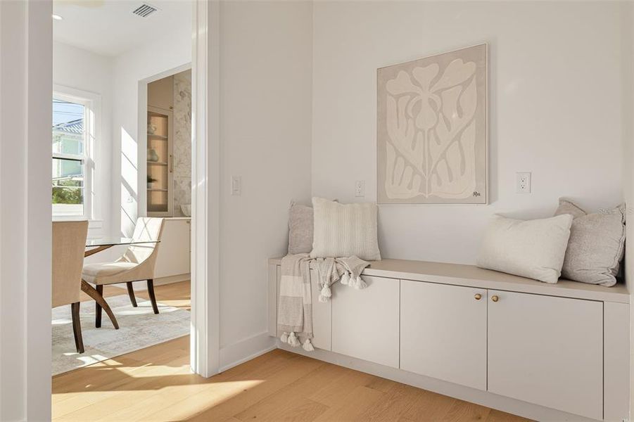 Furnished interior view inside a new home in , St. Petersburg (Image 15).