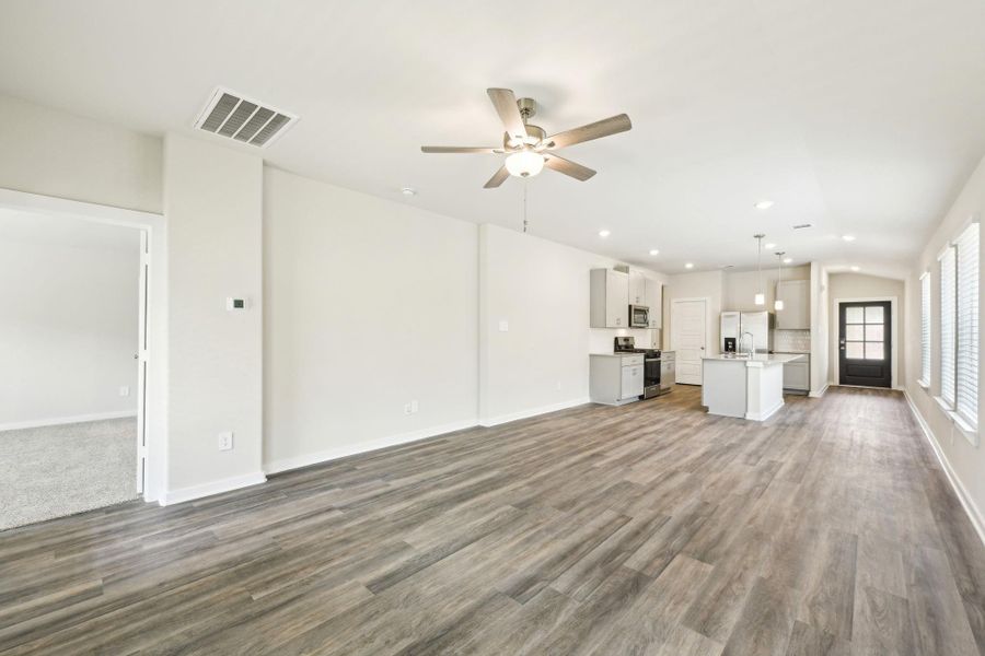 Photo is not of the actual home but is an inspirational photo of builder’s model home and may depict options, furnishings, and/or decorator features that are not included.