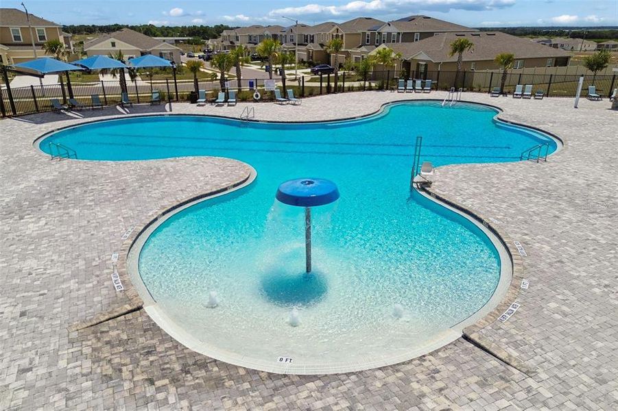 Community amenities in , Haines City (Image 67).