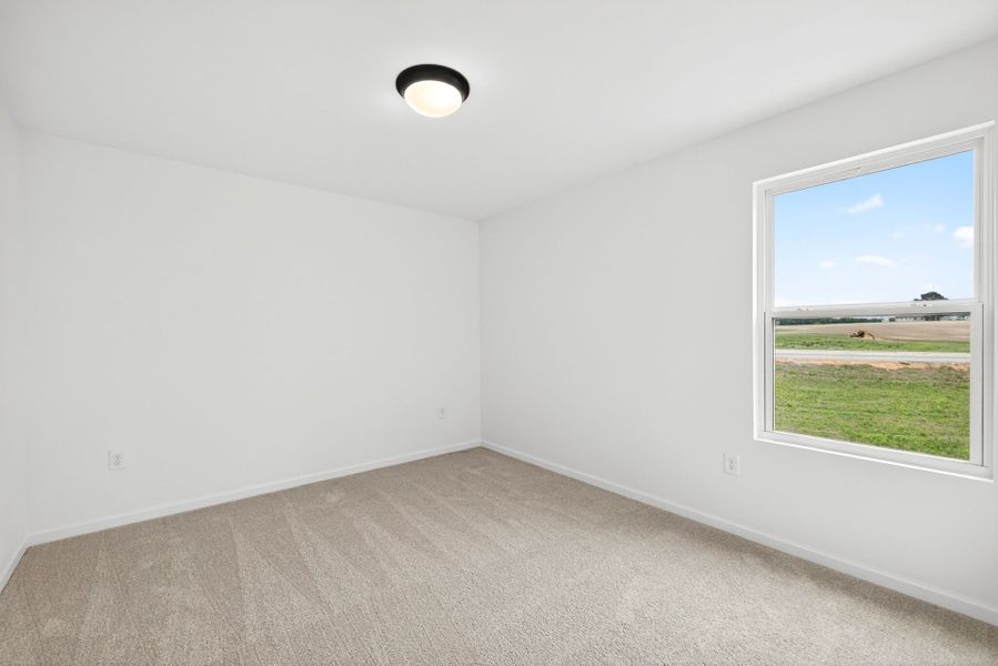 Spacious, unfurnished interior of a new home in White Oak Creek Crossing, Angier (Image 23).