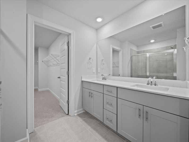 Furnished interior view inside a new home in Vickery Station, Woodruff (Image 6).