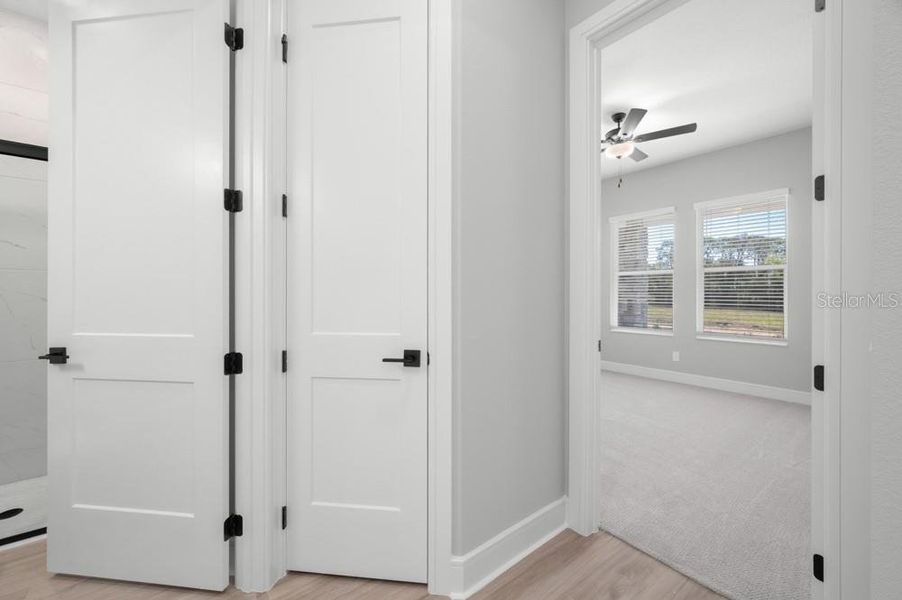 Spacious, unfurnished interior of a new home in , Fruitland Park (Image 31).