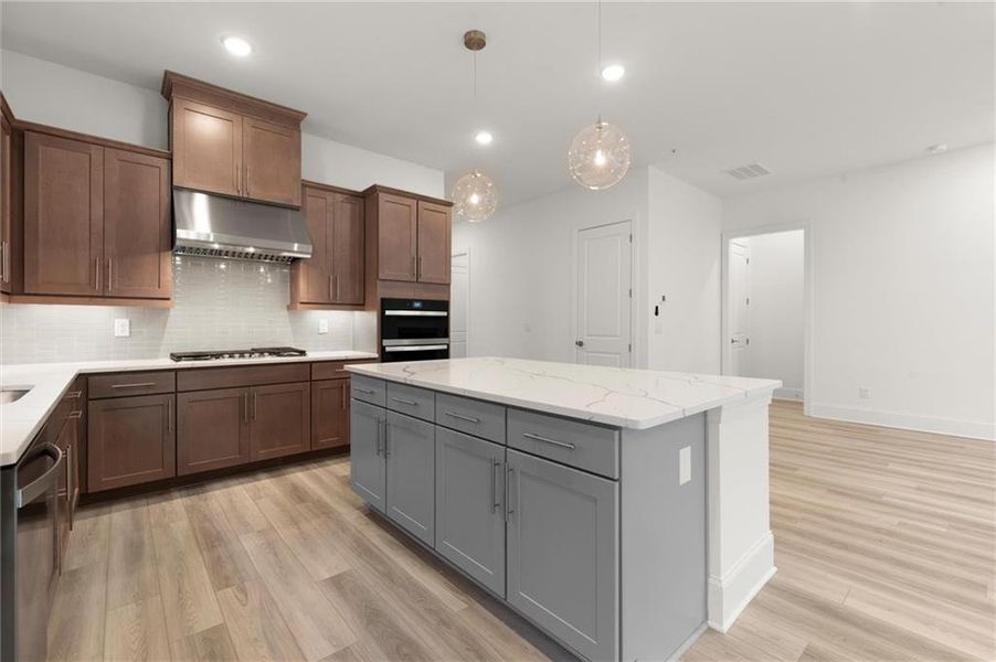 Furnished interior view inside a new home in , Kennesaw (Image 9).