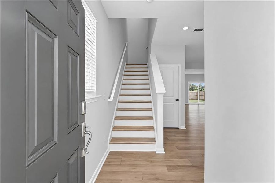Spacious, unfurnished interior of a new home in Timber Ridge, Douglasville (Image 13).
