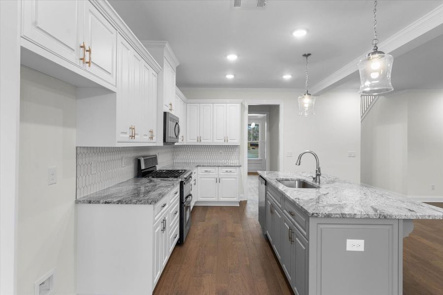 Kitchen | 915 Lillian Park Drive, The Nottaway Plan by Ivey Homes