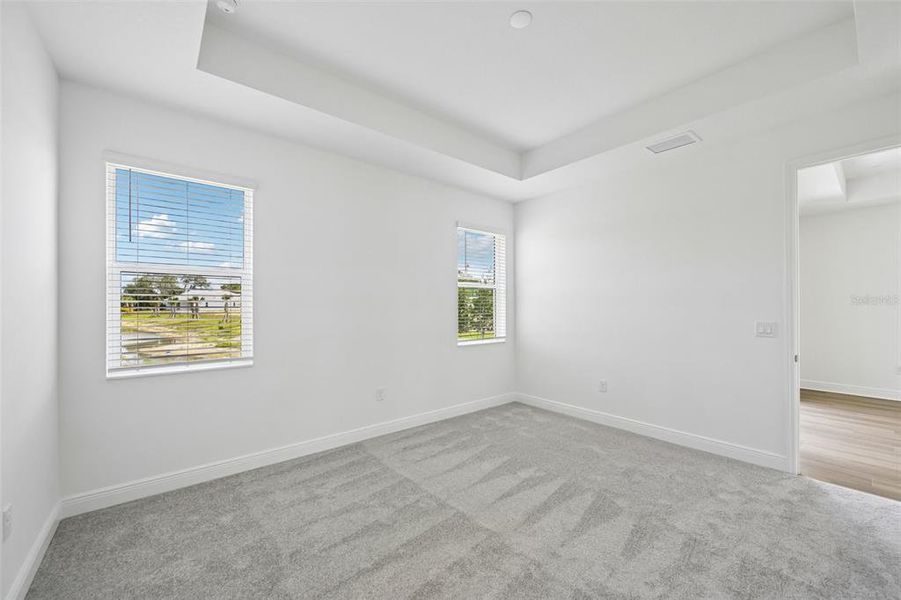 Spacious, unfurnished interior of a new home in Grand Park, Sarasota (Image 21).