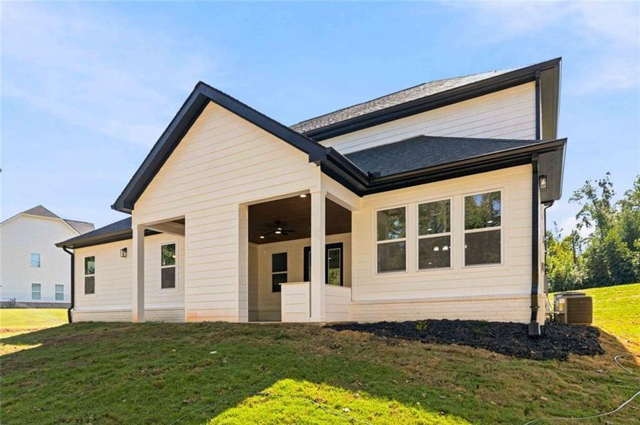 Exterior details and patio area of a home in , Griffin (Image 33).