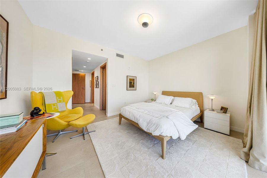 Furnished interior view inside a new home in Onda, Bay Harbor Islands (Image 78).