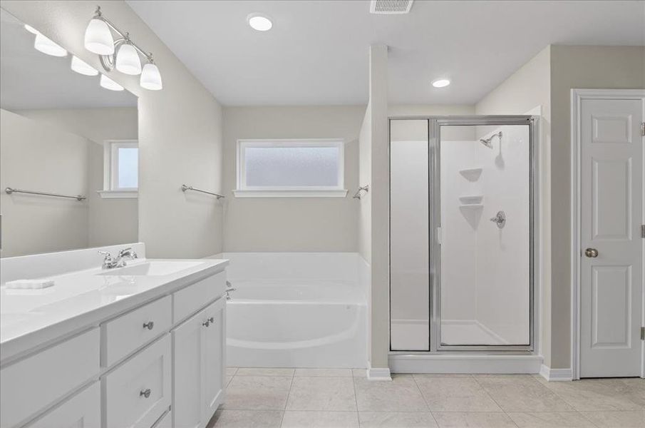 Furnished interior view inside a new home in , Waco (Image 8).