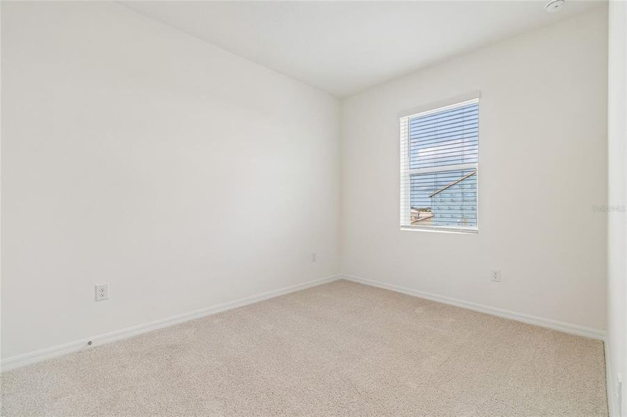 Spacious, unfurnished interior of a new home in Waterset Townhomes, Apollo Beach (Image 15).