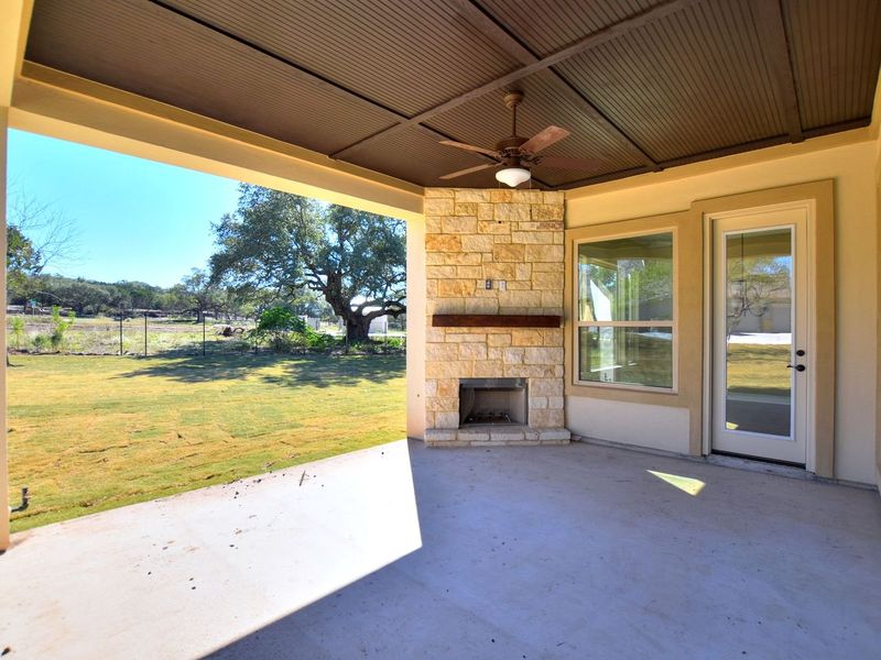 Representative exterior details of a home built from the Catalina by Giddens Homes in Clearwater Ranch, Liberty Hill (Image 40).