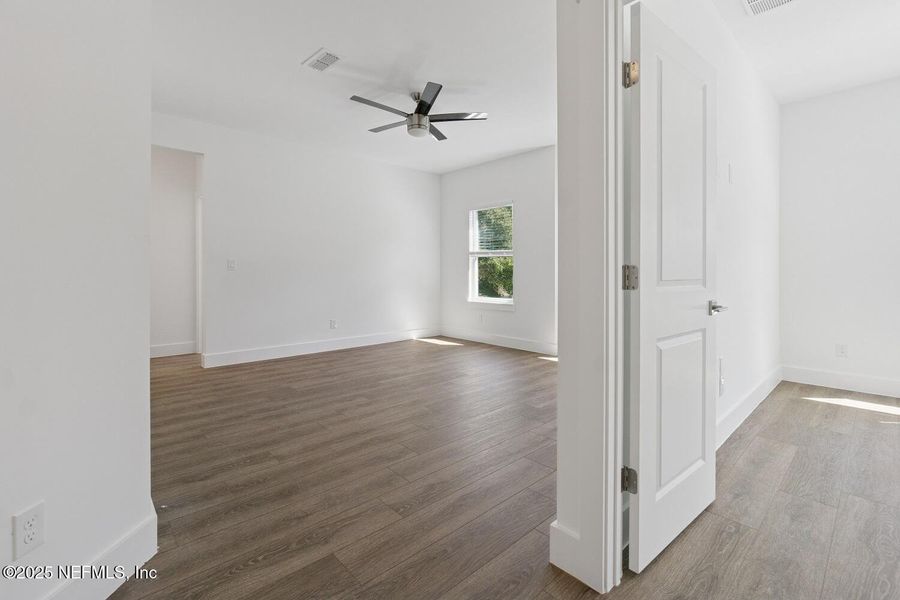 Spacious, unfurnished interior of a new home in , Jacksonville (Image 23). Spacious, unfurnished interior of a new home in , Jacksonville (Image 23).