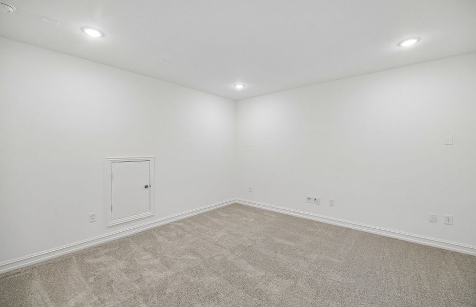 Spacious, unfurnished interior of a new home in Wilson Creek Meadows, Celina (Image 25).
