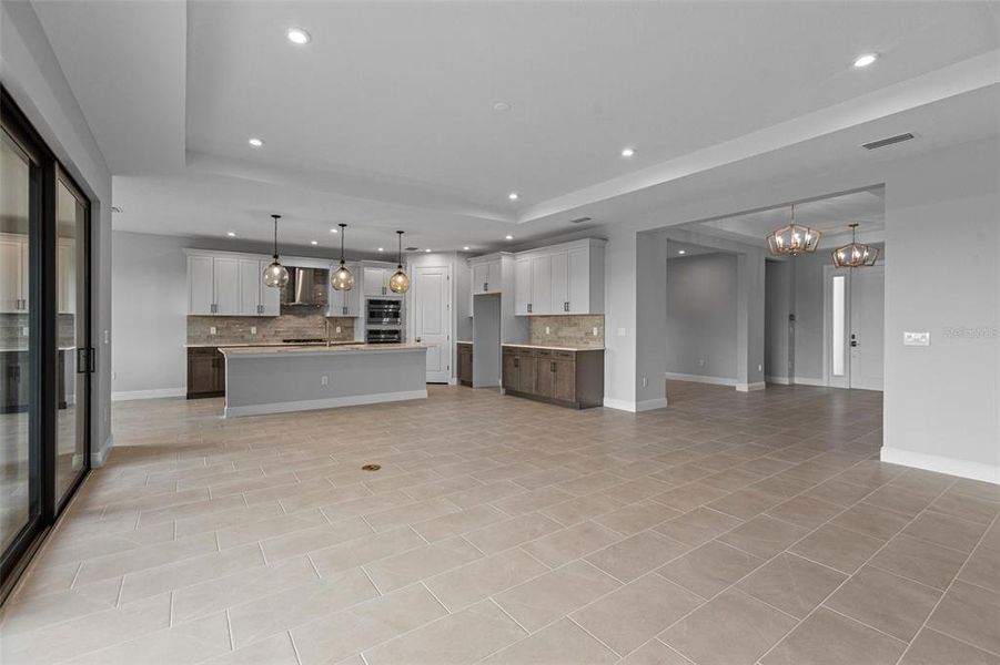 Spacious, unfurnished interior of a new home in Woodland Preserve, Parrish (Image 24).