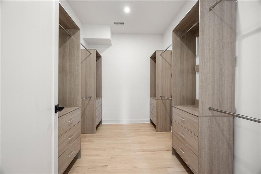 Spacious, unfurnished interior of a new home in , Atlanta (Image 23). Spacious, unfurnished interior of a new home in , Atlanta (Image 23).