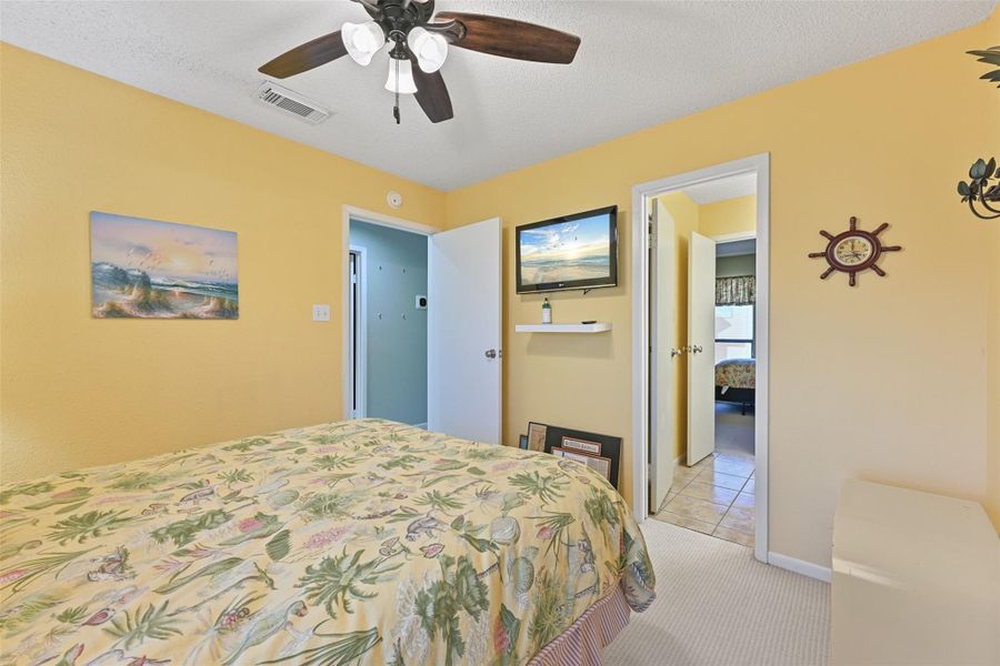 Furnished interior view inside a new home in , Galveston (Image 14).