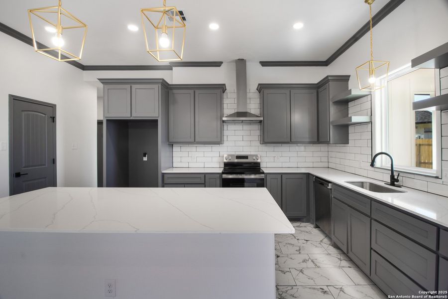 Furnished interior view inside a new home in , Corpus Christi (Image 6).