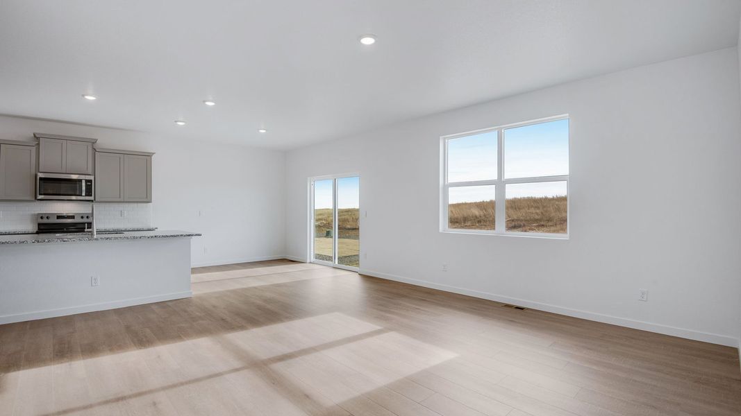 Spacious, unfurnished interior of a new home in Vista Meadows, Fort Lupton (Image 12). Spacious, unfurnished interior of a new home in Vista Meadows, Fort Lupton (Image 12).