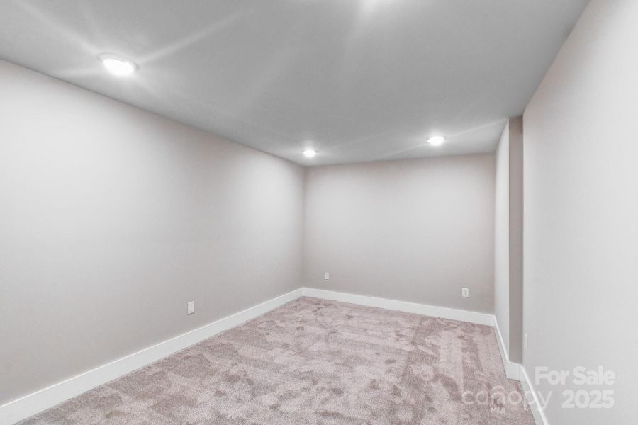 Spacious, unfurnished interior of a new home in , Asheville (Image 14).