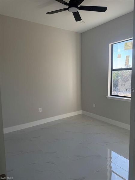 Spacious, unfurnished interior of a new home in , Lehigh Acres (Image 23).