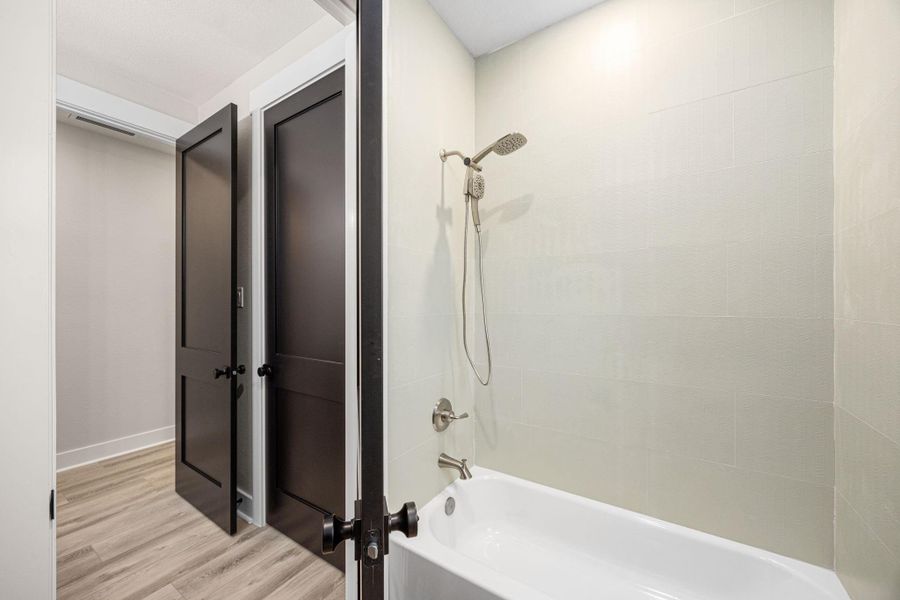 Image 12 of a home in .