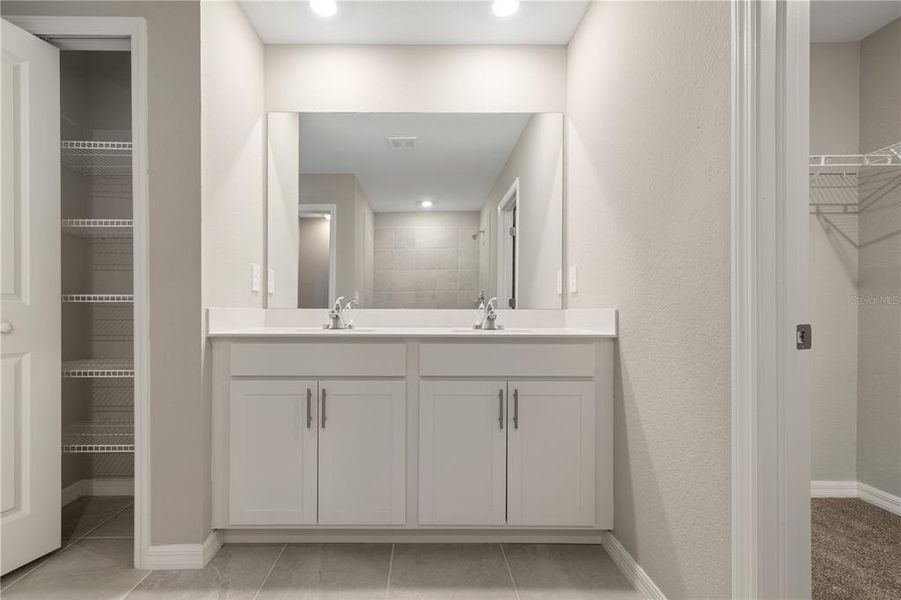 Furnished interior view inside a new home in , Bradenton (Image 9).